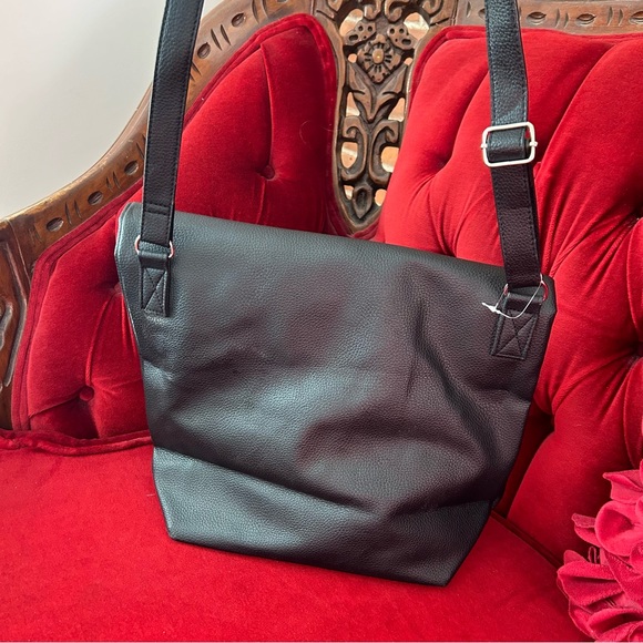 NWT Leatherette Lunchbox - Picture 2 of 4